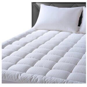 Easeland Cal King Mattress Topper Soft Quilted Hypoallergenic Cover Washable